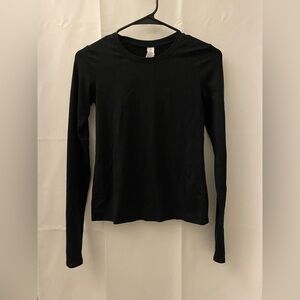 ALO Yoga Classic Black Long Sleeve Top